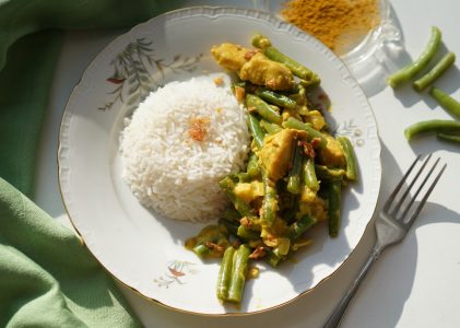 Recept voor Kip met rotikruiden sperziebonen en rijst