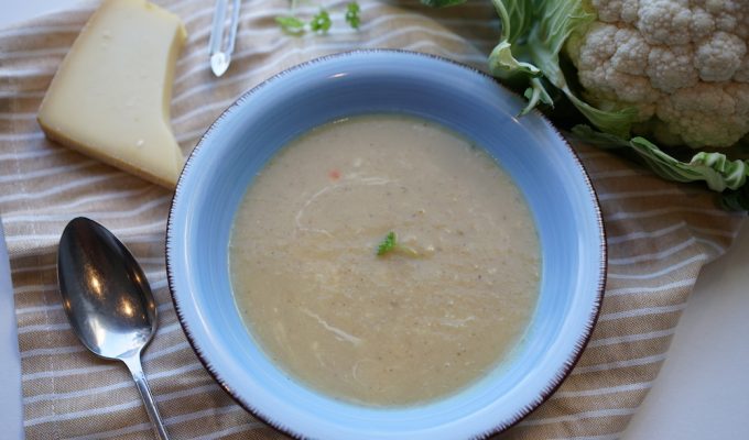 Recept: geroosterde bloemkoolsoep