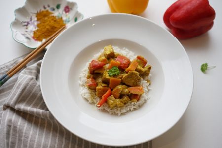 Recept: gember-kerrie curry met zoete aardappel